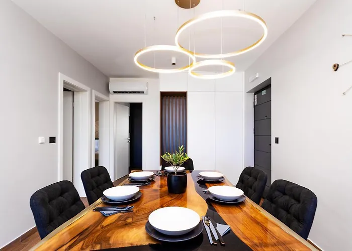 Apartmán Koc, Okrug Gornji - With A Pool Trogir