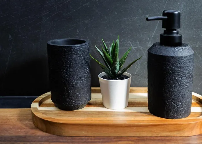 Koc, Okrug Gornji - With A Pool * Trogir